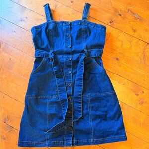 SO Button-Front Denim Pinafore Dress with Belt in Medium Wash